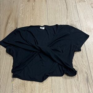 Aritzia Black Twist Detail Crop Top